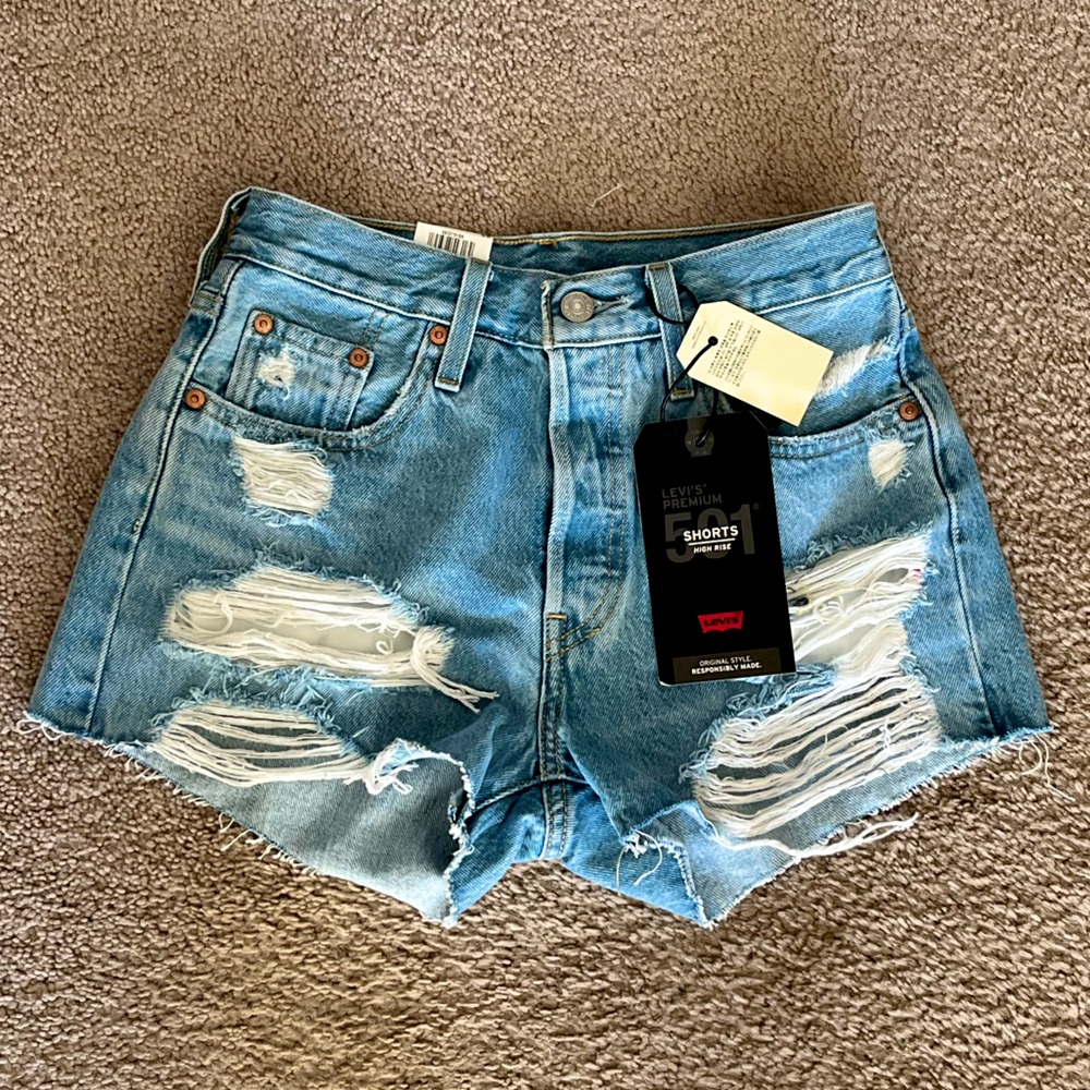 Levi’s 501 High Rise Short NWT
